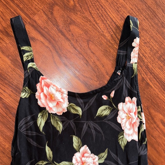 Hilo Hattie Black and White Floral Dress size medium - Picture 3 of 6